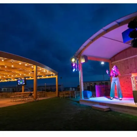 Parque de vacaciones Fabulous Seaside Caravan Getway At Cayton Bay *