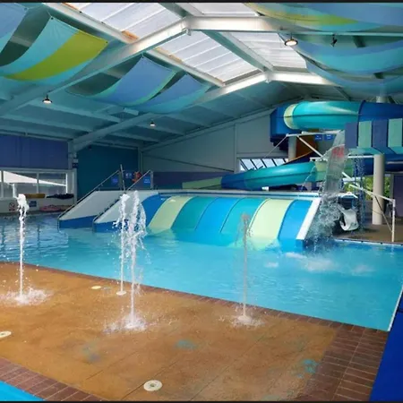 Fabulous Seaside Caravan Getway At Cayton Bay Holiday park